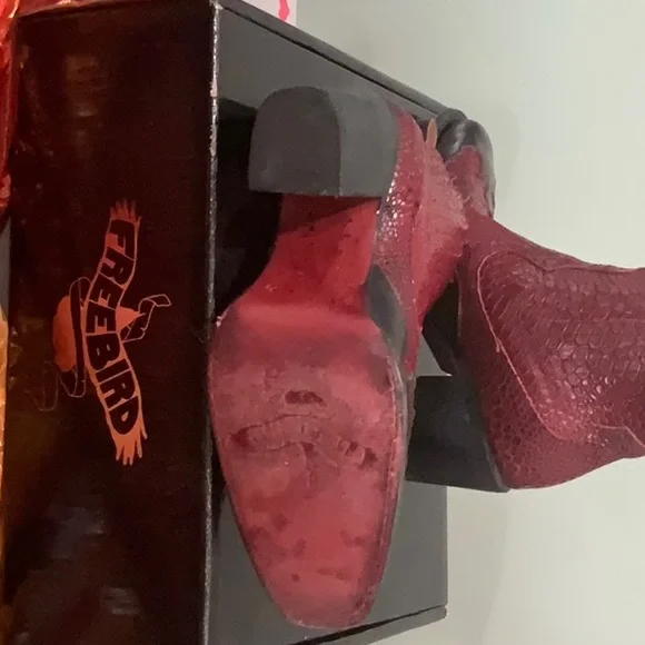 Freebird Red Textured Ankle Boots - Picture 2 of 8